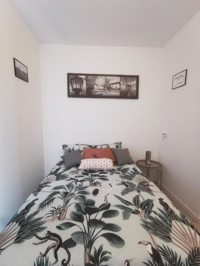 Appartement Cozy En Plein Centre Ville Amiens Exterior photo